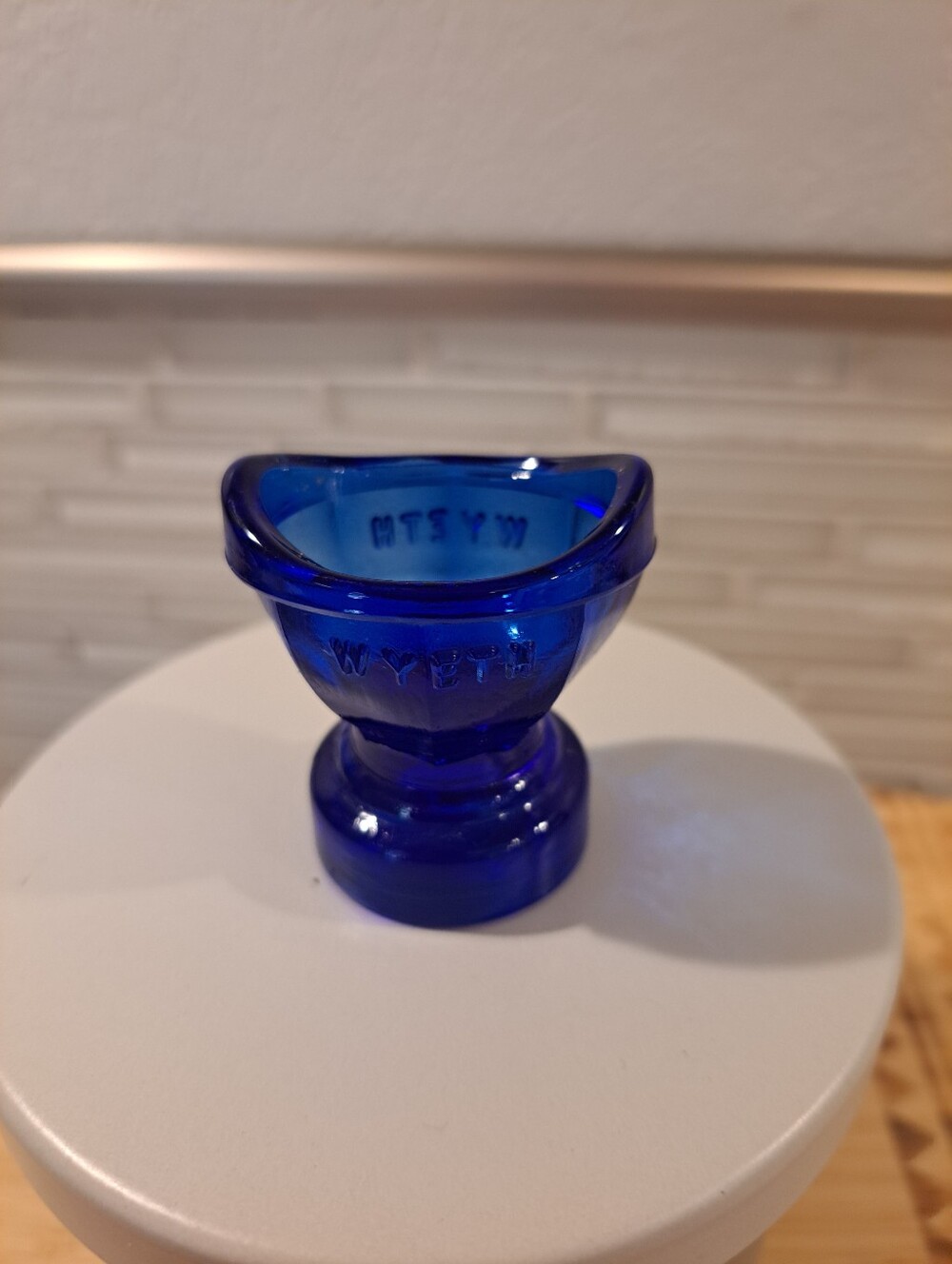 Vtg Cobalt Blue WYETH Eye Wash Cup, Apothecary Glass